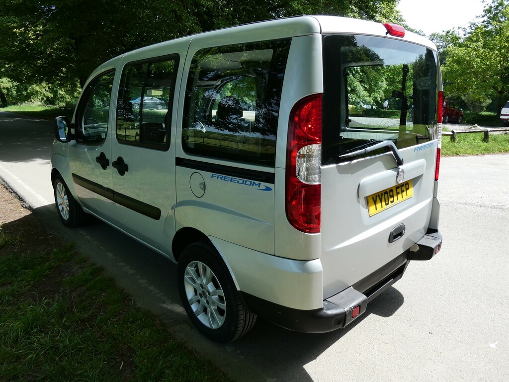 Fiat Doblo 1.4 Dynamic Estate 174 Gkm, 77 Silver #6
