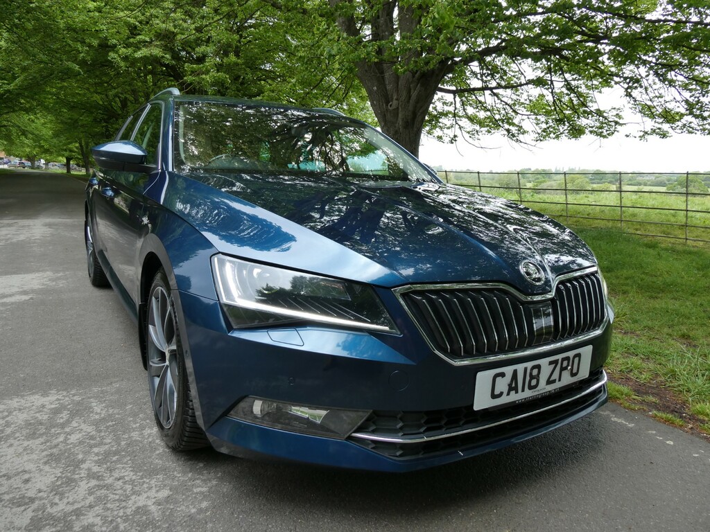 Skoda Superb 2.0 Tdi Laurin Klement Estate Dsg 4Wd Blue