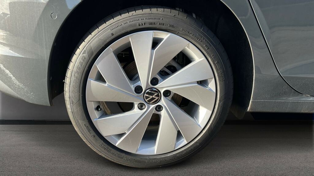 Volkswagen Golf 1.5 Tsi Match CX75WRL Grey #5