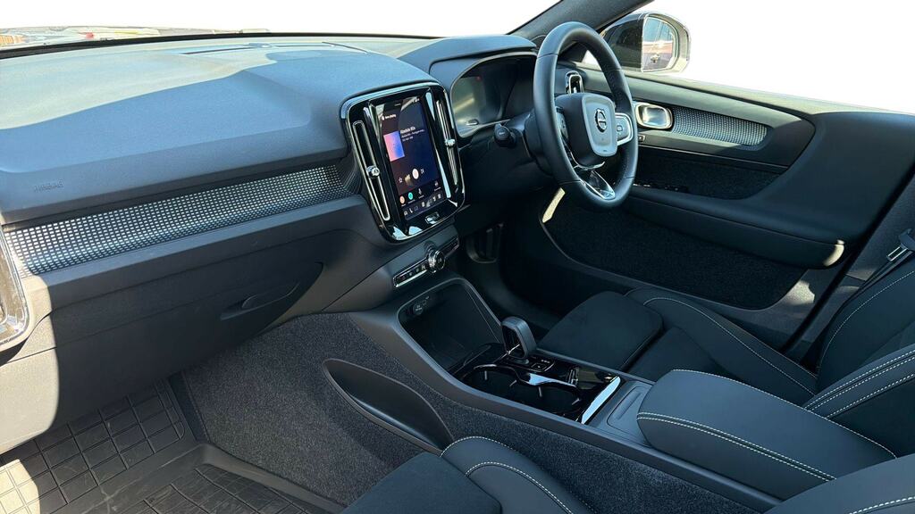 Volvo EX40 185Kw Extended Range Plus 78Kwh MH75CBU Silver #4