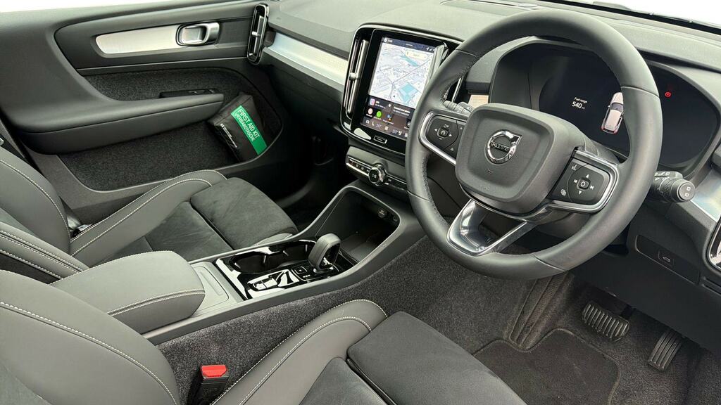 Volvo XC40 2.0 B3p Plus Pro Black Edition MH75WKA Grey #5