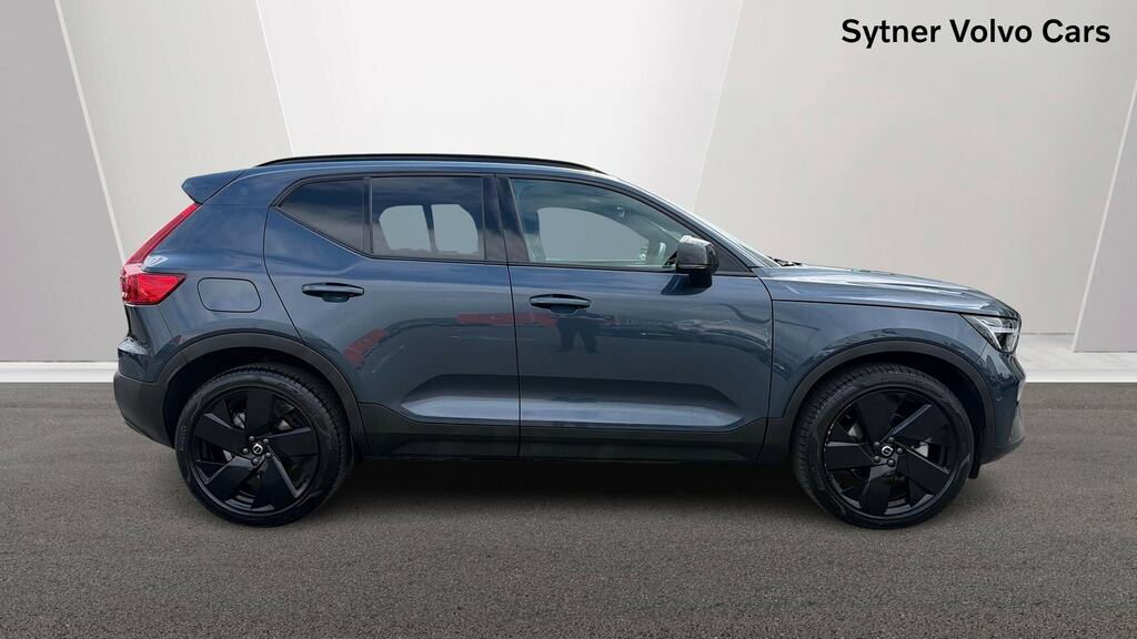 Volvo XC40 2.0 B3p Plus Black Edition MH75XPK Blue #3