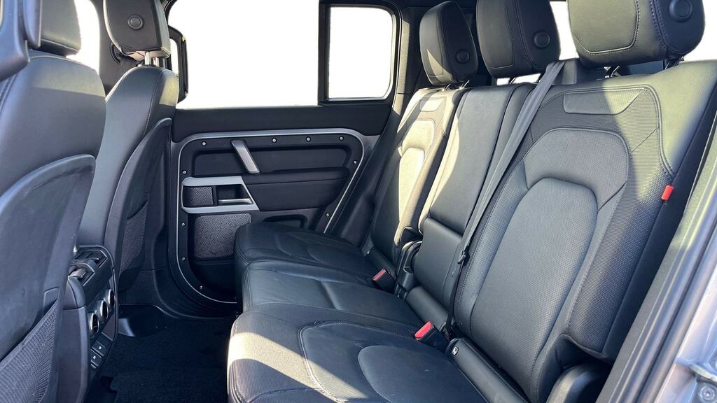 Land Rover Defender 110 3.0 D300 X-dynamic Se 110 7 Seat KT73EJD Grey #4