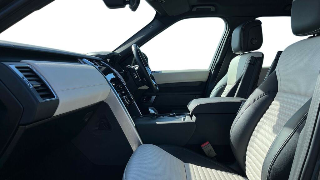 Land Rover Discovery 3.0 D300 R-dynamic Se CU73SZN Grey #3