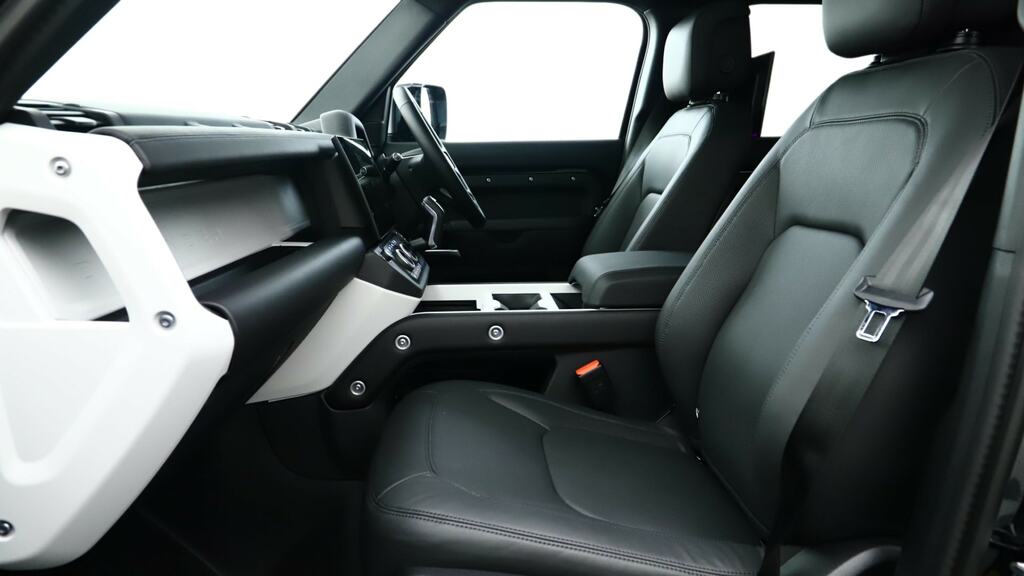Land Rover Defender 110 3.0 D250 X-dynamic Hse 110 AK75TFN Black #3
