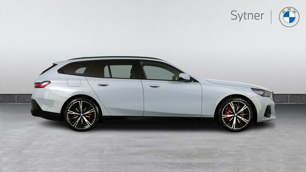 BMW i5 250Kw Edrive40 M Sport Pro 84Kwh EU26JHE Grey #3