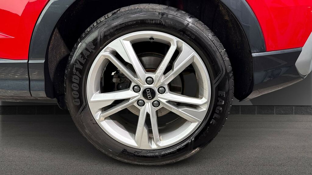 Audi Q3 35 Tfsi S Line Tech Pack Red #5
