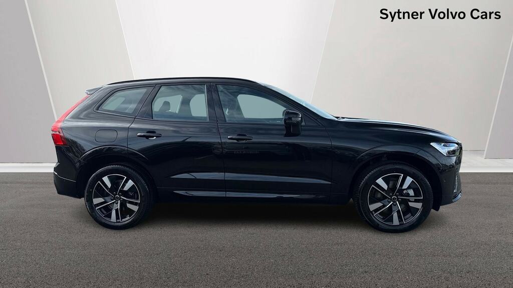 Volvo XC60 2.0 B5p Plus Dark Awd Geartronic DG26NWF Black #3