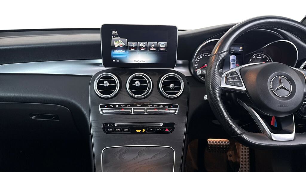Mercedes-Benz GLC Class Glc 250 4Matic Amg Line Premium Plus 9G-tronic CP67LHC White #6