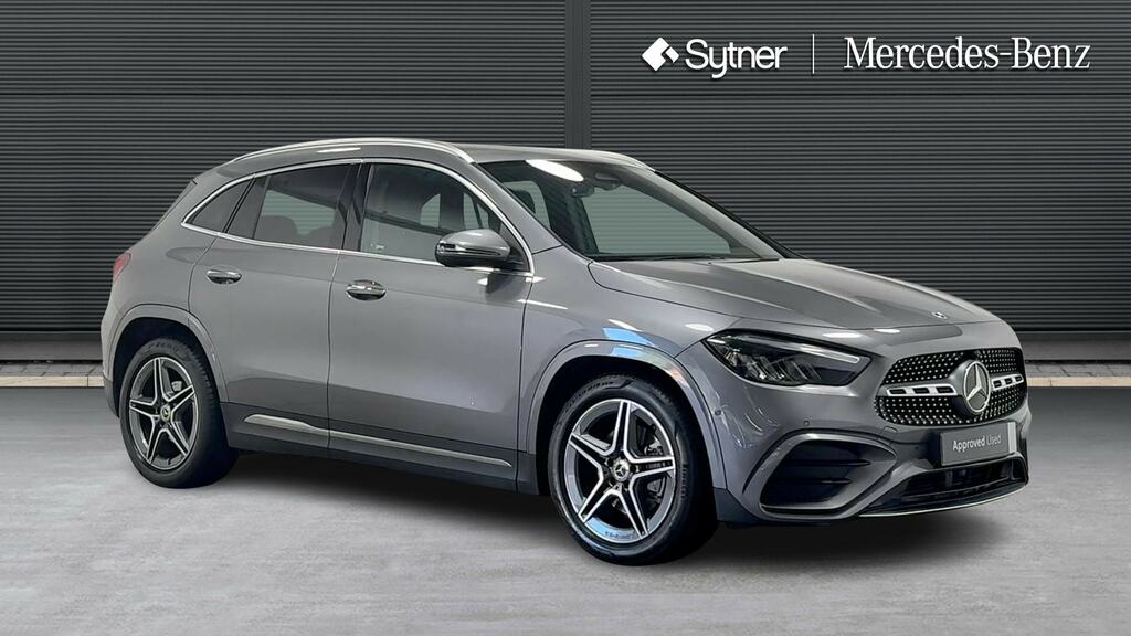 Mercedes-Benz GLA Class Gla 200 Amg Line Executive Grey