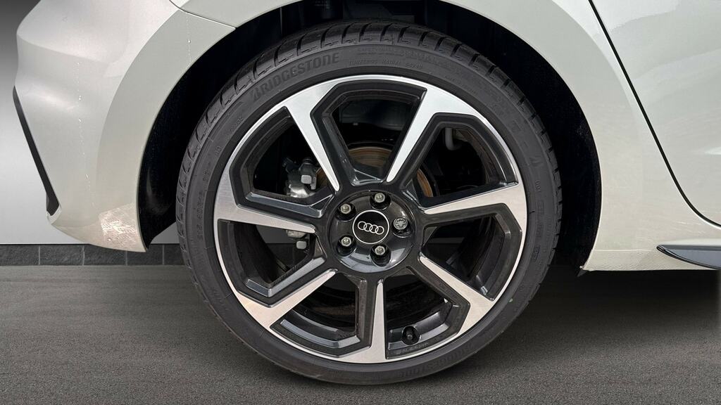 Audi A1 35 Tfsi Black Edition S Tronic Tech Pack Pro CX26HRF Silver #5
