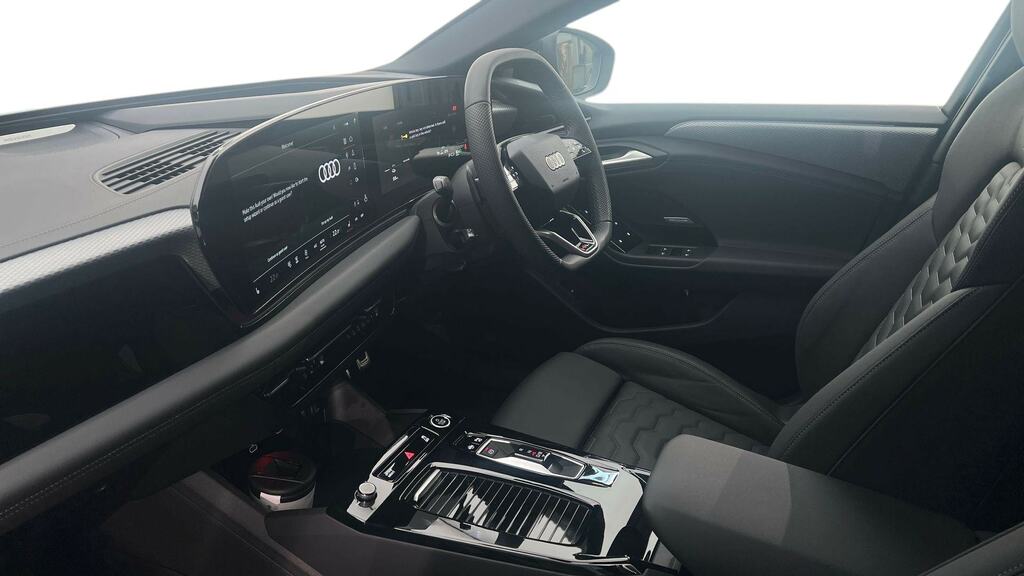Audi A6 E-tron Avant 270Kw Performance 100Kwh S Line Sv CX26HRK Black #2