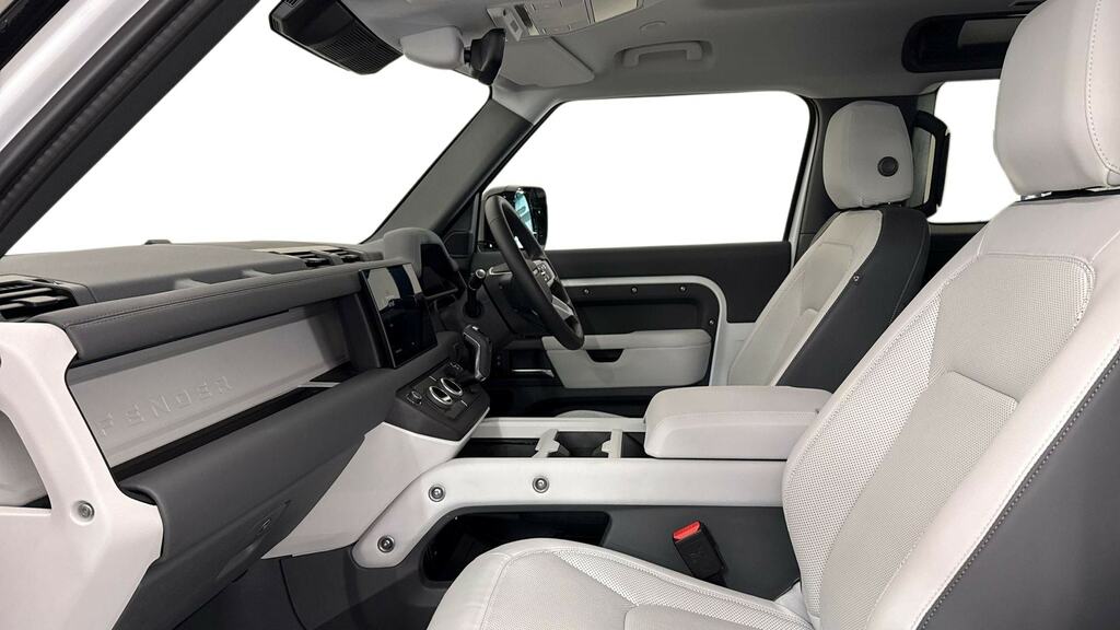 Land Rover Defender 90 3.0 D250 X-dynamic Se 90 NK25WLW White #3