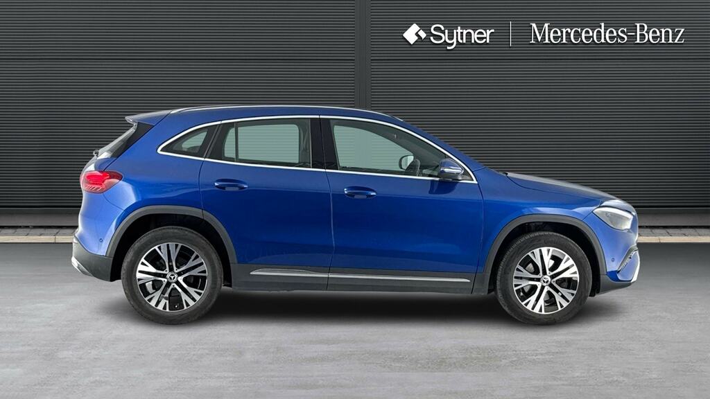 Mercedes-Benz GLA Class Gla 200D Sport Executive WR73VWV Blue #4