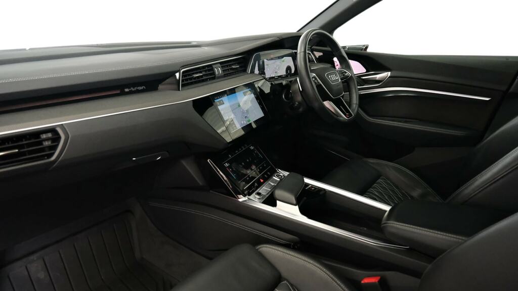 Audi Q8 e tron 300Kw 55 Quattro 114Kwh Vorsprung YB23VKN Red #2
