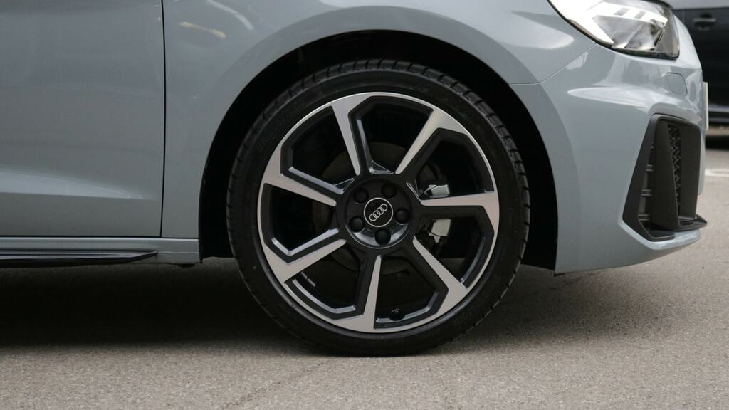 Audi A1 35 Tfsi Black Edition S Tronic YK26JJF Grey #5