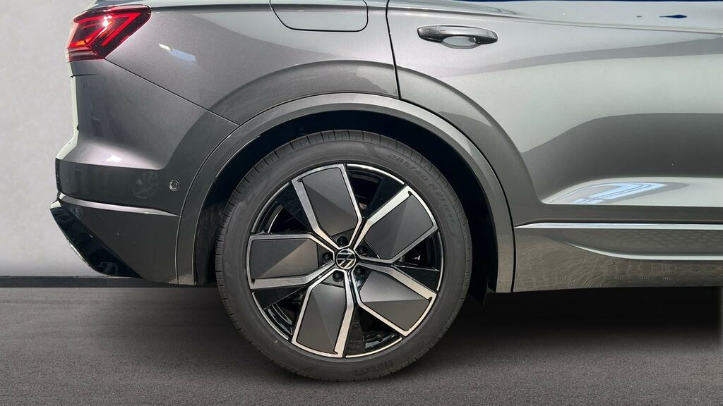 Volkswagen Touareg 3.0 V6 Tdi 4Motion 286 Black Edition Tip Grey #5