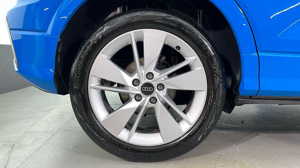 Audi Q2 30 Tfsi S Line FG22HWR Blue #5