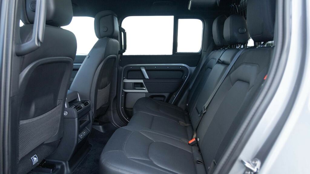 Land Rover Defender 110 3.0 D300 X-dynamic Hse 110 ML23XCX Grey #4