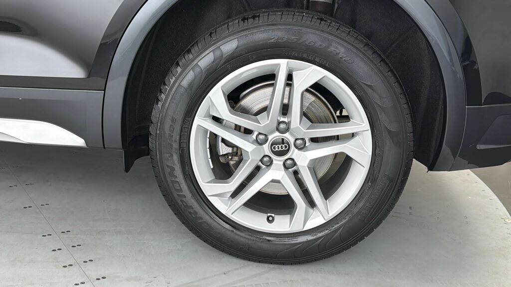 Audi Q5 45 Tfsi Quattro Sport S Tronic LC22KLF Black #5
