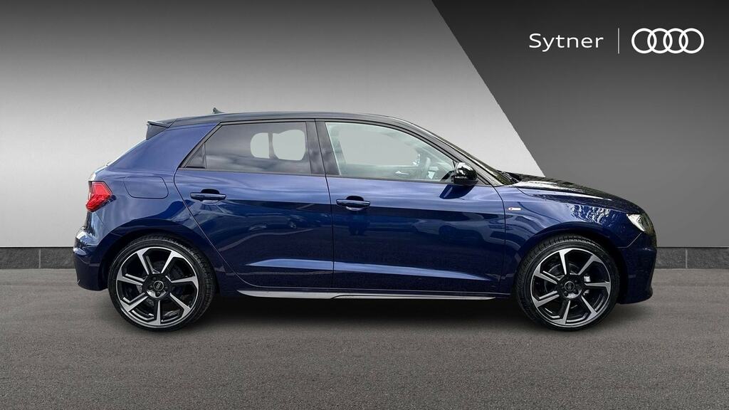 Audi A1 35 Tfsi Black Edition S Tronic CX75HKC Blue #4