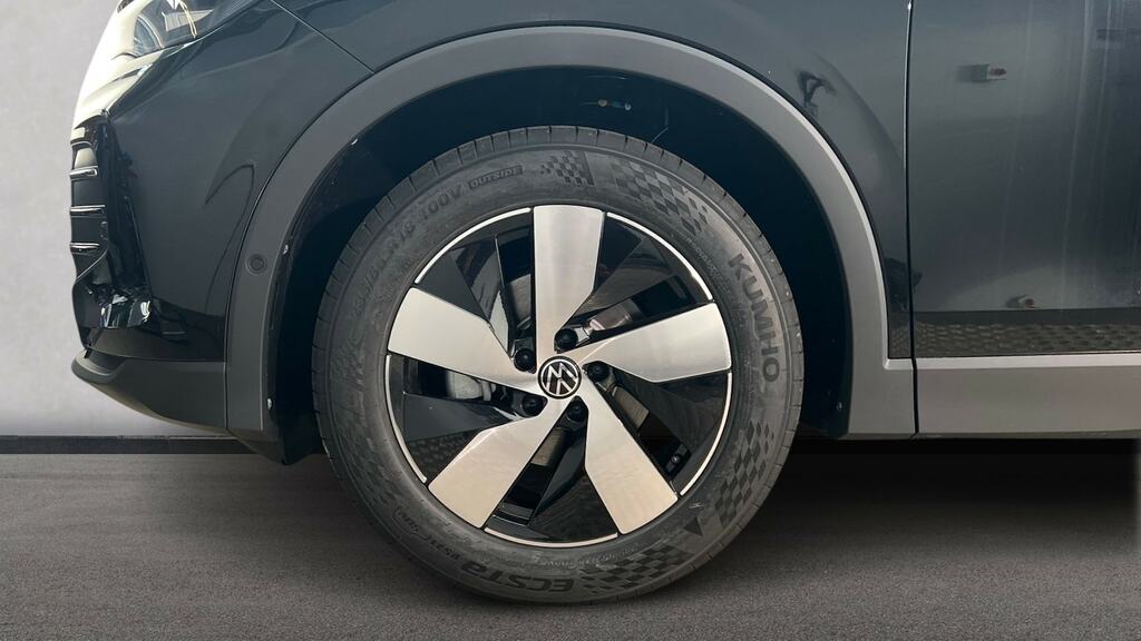 Volkswagen Tiguan 1.5 Etsi 150 Match Dsg CX26LJA Black #5