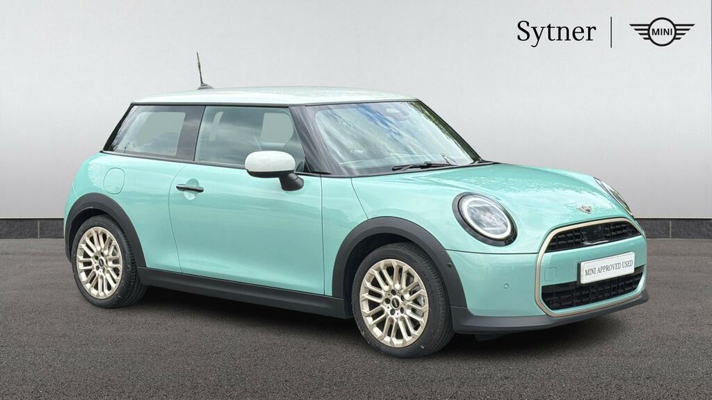 Mini Hatch 1.5 C Exclusive Level 1 Green