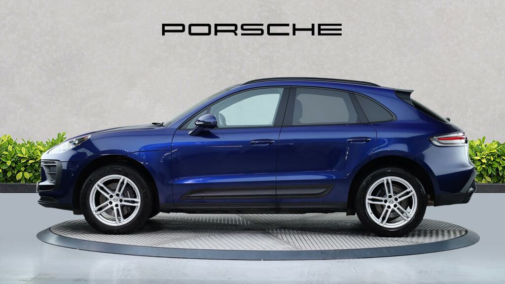 Porsche Macan 5dr Pdk RE74UZX Blue #4
