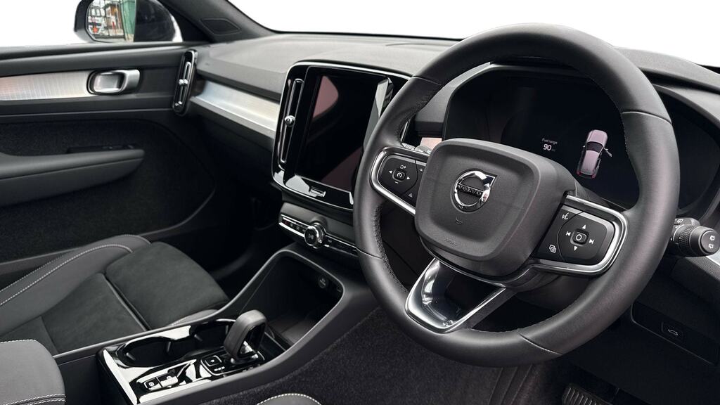 Volvo XC40 2.0 B4p Plus Dark RO75FVP Blue #5