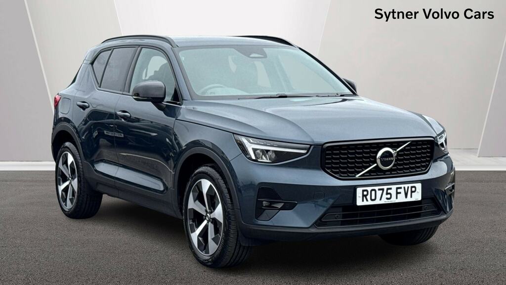 Volvo XC40 2.0 B4p Plus Dark Blue