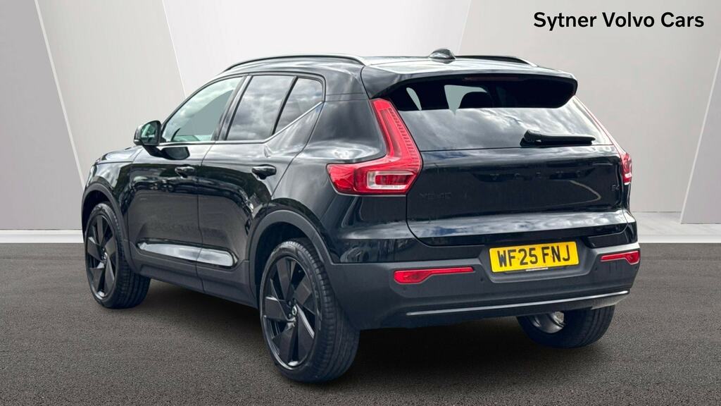 Volvo XC40 2.0 B4p Plus Black Edition WF25FNJ Black #2