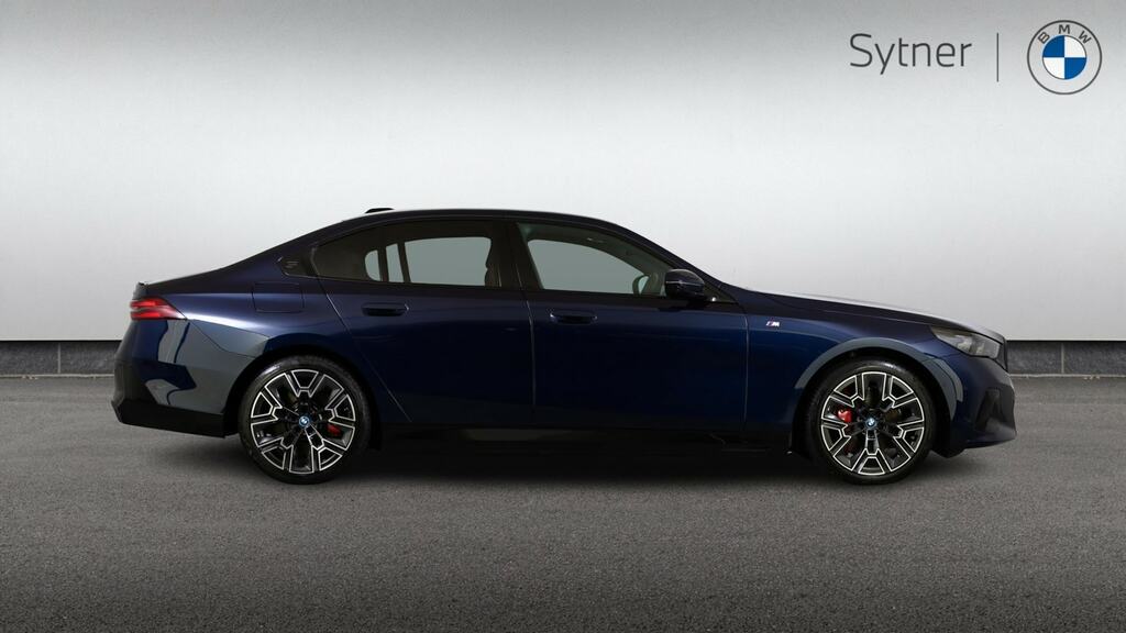 BMW 5 Series 550E Xdrive M Sport Pro Tech Plus Blue #3