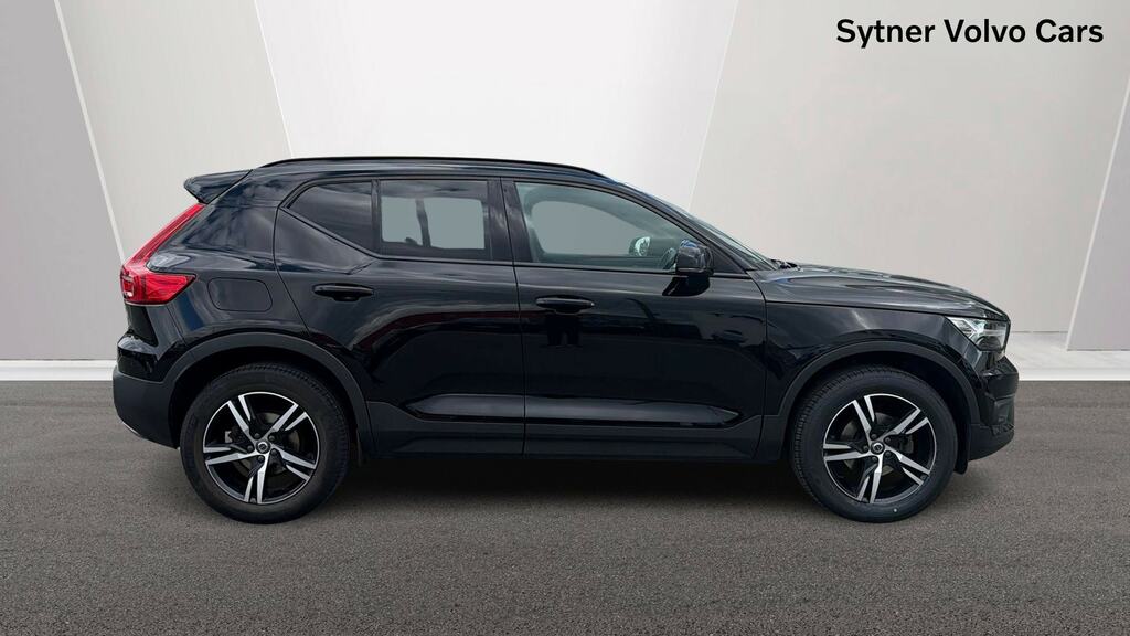 Volvo XC40 1.5 T3 163 R Design DG20VUS Black #3