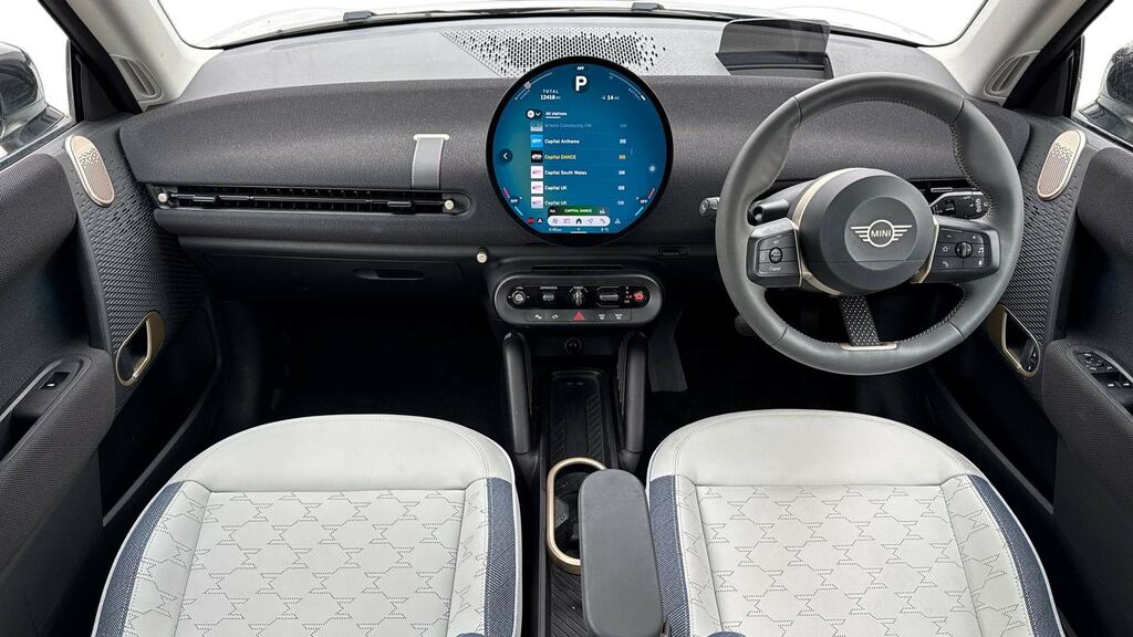 Mini Hatch 135Kw E Classic Level 2 41Kwh PY24AYX White #4