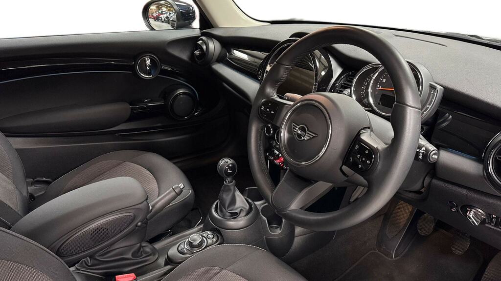 Mini Hatch 1.5 Cooper Classic Comfortnav Pack RF22CCD Black #6