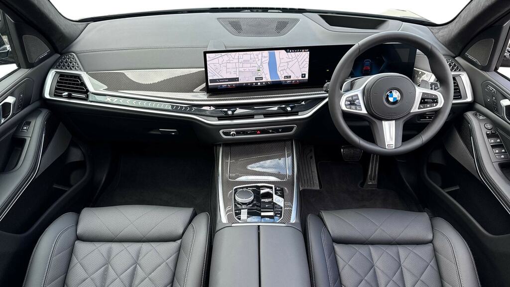 BMW X7 Xdrive40i Mht M Sport Step Black #4