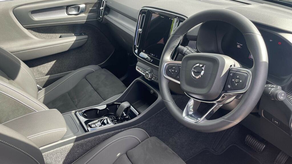Volvo XC40 2.0 B4p Ultra Bright BP24YBO Black #5