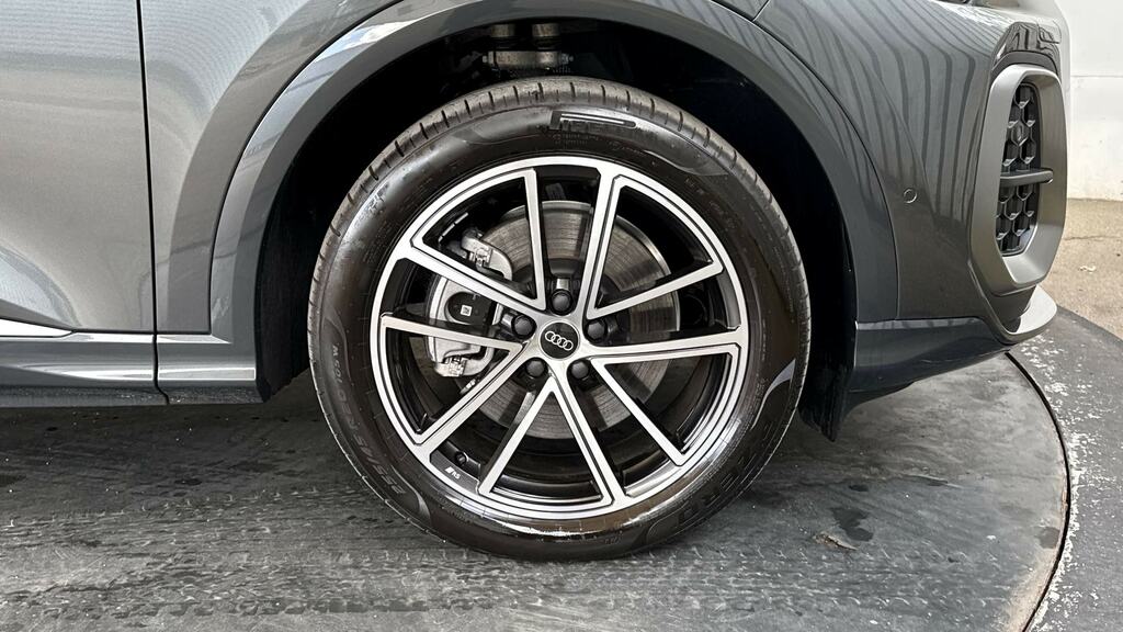 Audi Q5 2.0 Tfsi E Quattro 299 S Line S Tronic YH26RVN Black #5