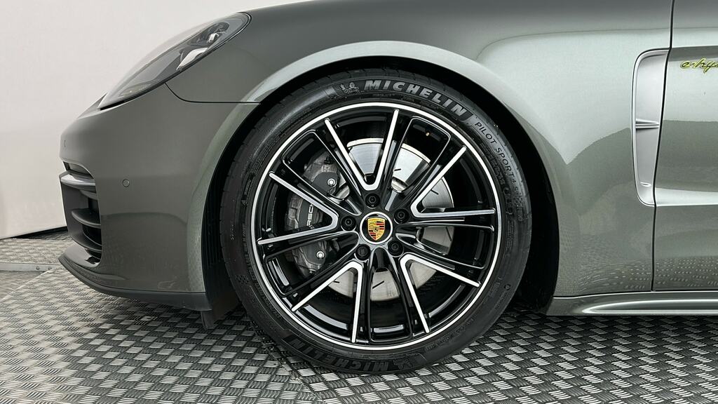 Porsche Panamera 2.9 V6 4 Platinum Ed E-hybrid 5 Seats Pdk Green #6