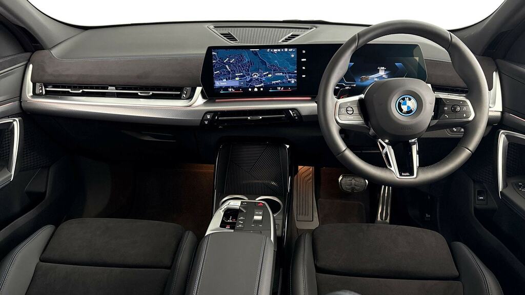 BMW iX2 150Kw Edrive20 M Sport 65Kwh Black #4