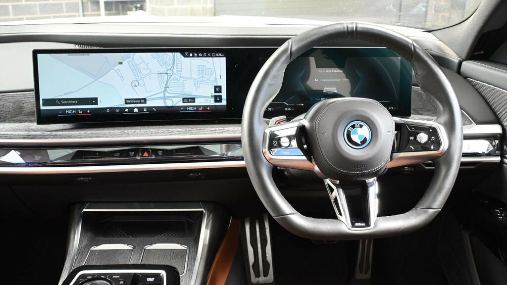 BMW i7 335Kw Edrive50 M Sport 105.7Kwh GX24OCO White #5