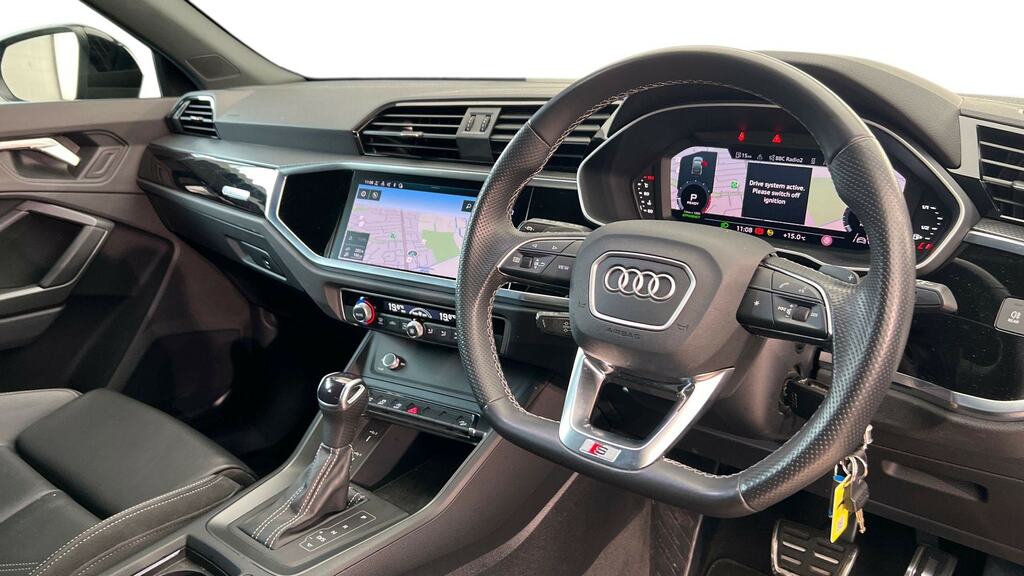 Audi Q3 35 Tfsi Black Edition S Tronic Black #6