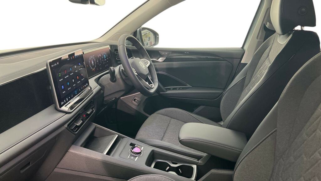 Volkswagen Tiguan 1.5 Etsi 150 Match Dsg CX26LNU Silver #2