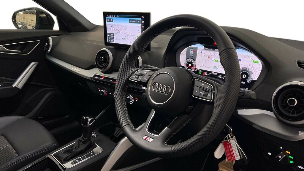 Audi Q2 35 Tfsi S Line S Tronic Tech KO25TXW Black #6
