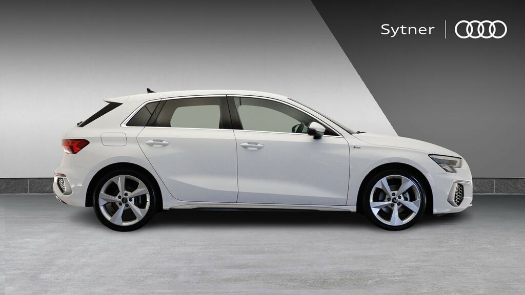 Audi A3 35 Tfsi S Line S Tronic RF23OJP White #4