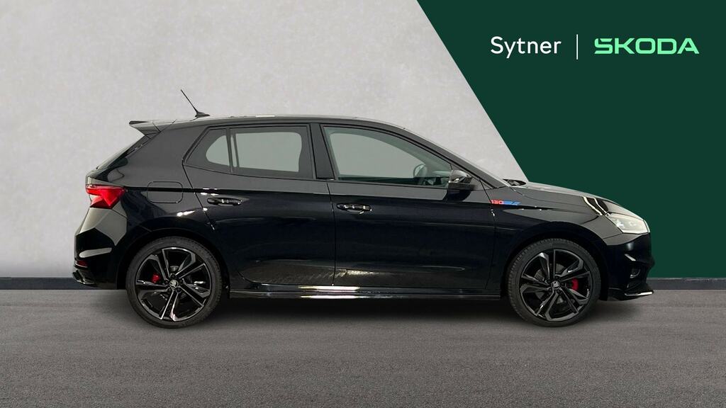 Skoda Fabia 1.5 Tsi 177 130 Dsg Black #4