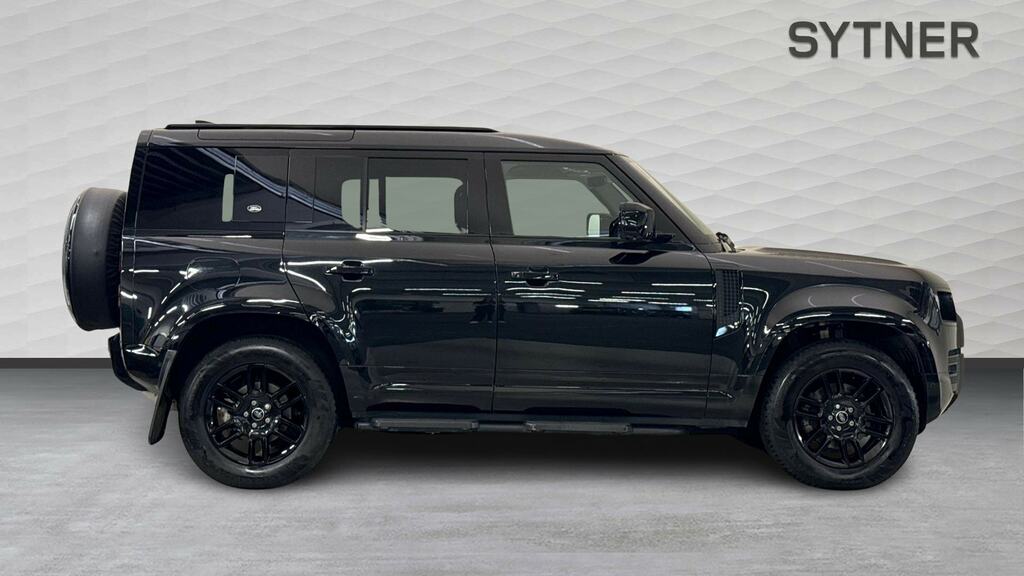Land Rover Defender 110 3.0 D250 X-dynamic S 110 LM72YHO Black #5