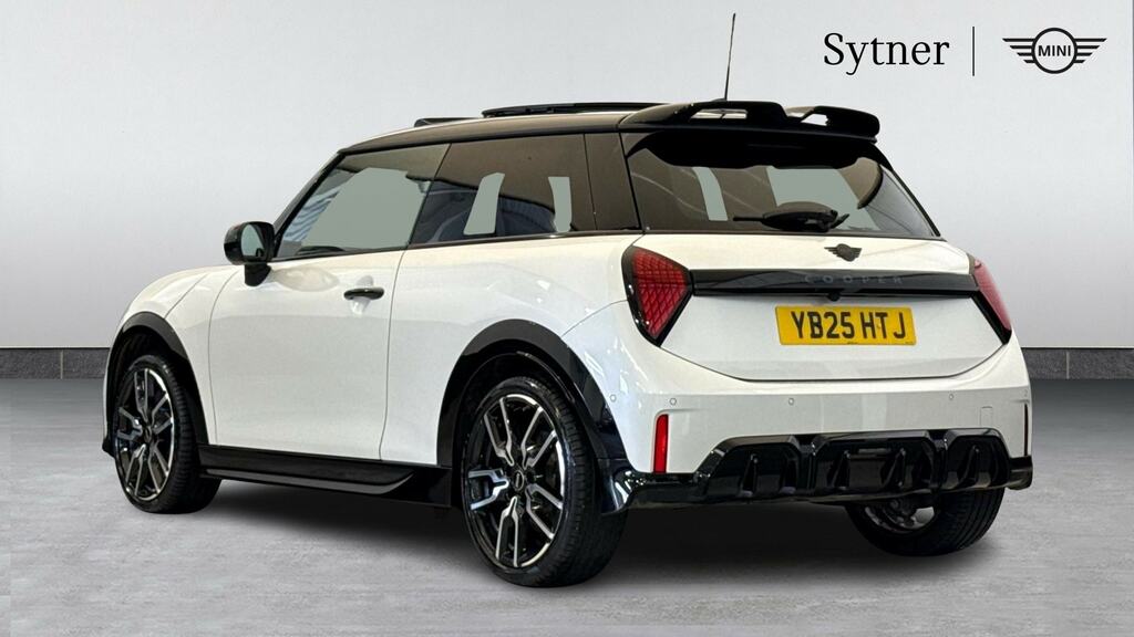 Mini Hatch 1.5 C Sport Level 2 YB25HTJ White #2