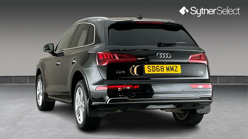 Audi Q5 2.0 Tdi Quattro S Line S Tronic Tech Pack SD68WMZ Black #2