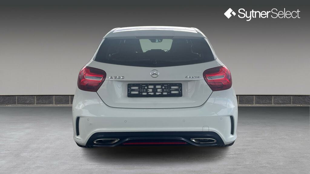 Mercedes-Benz A Class A250 4Matic Amg Premium VK16CYP White #5